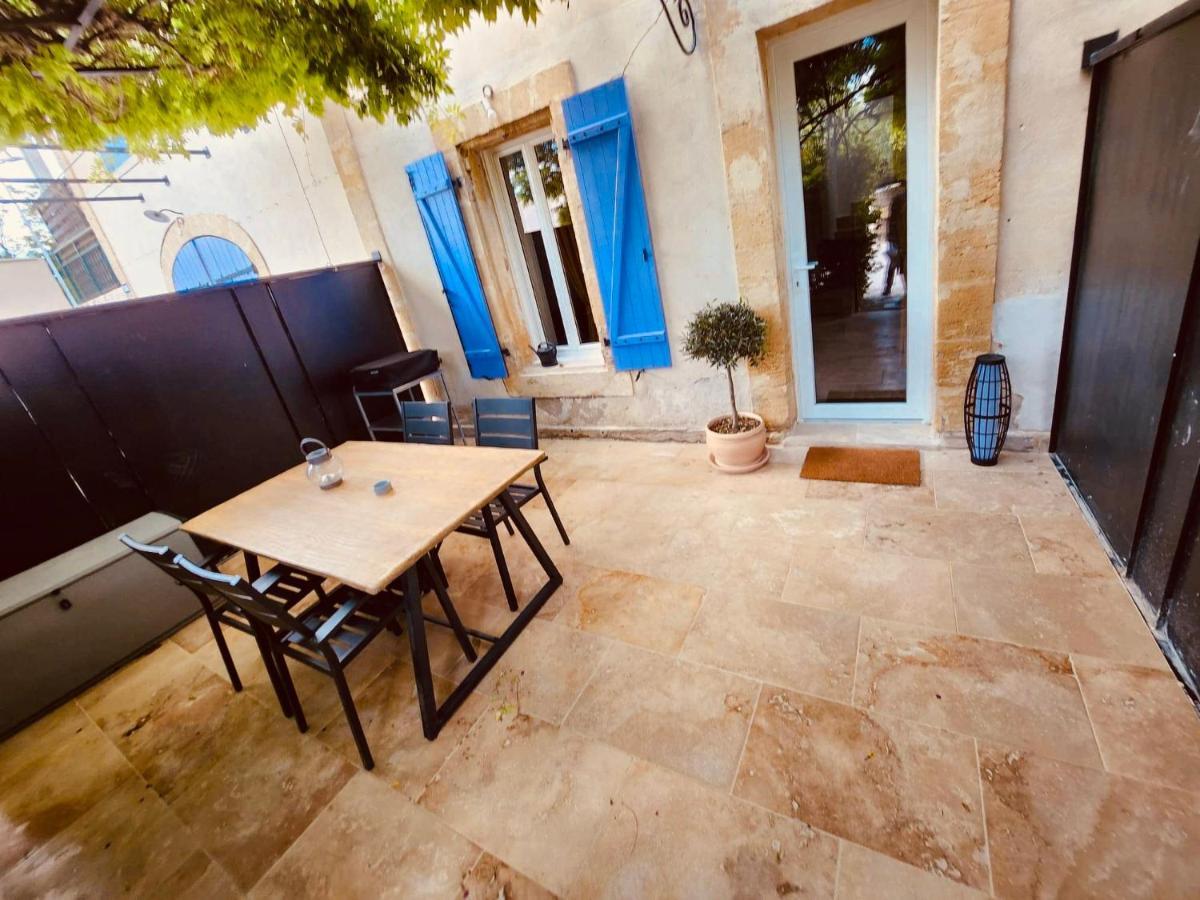 Le Mas Des Glycines Salon-de-Provence Esterno foto